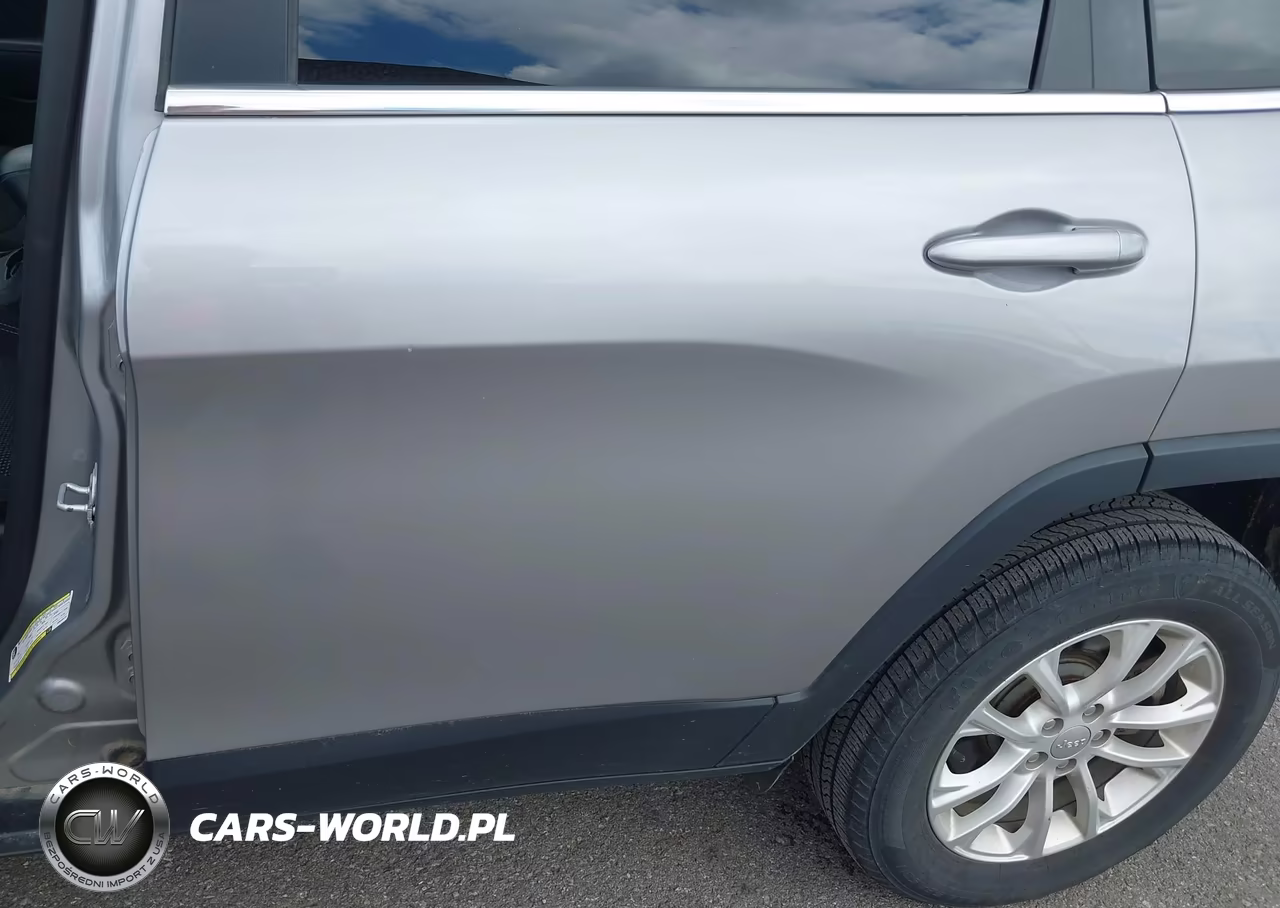 2019 Jeep Cherokee Latitude 4X4 VIN:1C4PJMCBXKD449472 - 6