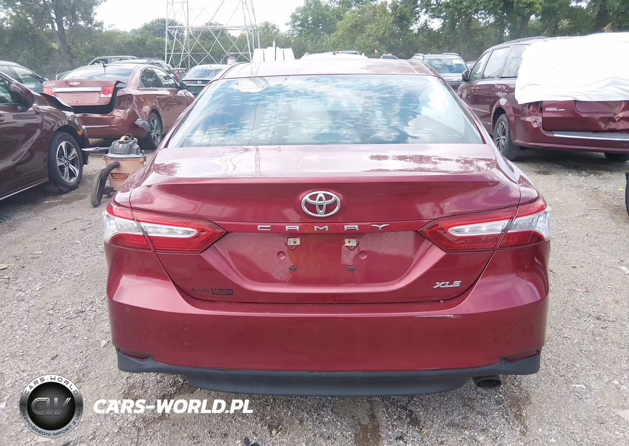 2018 Toyota Camry Xle VIN:4T1B11HK9JU547596 - 17