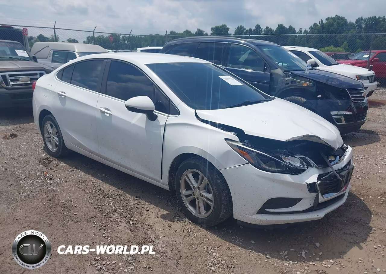 2017 Chevrolet Cruze Lt Auto – zdjęcie 1 z 16
