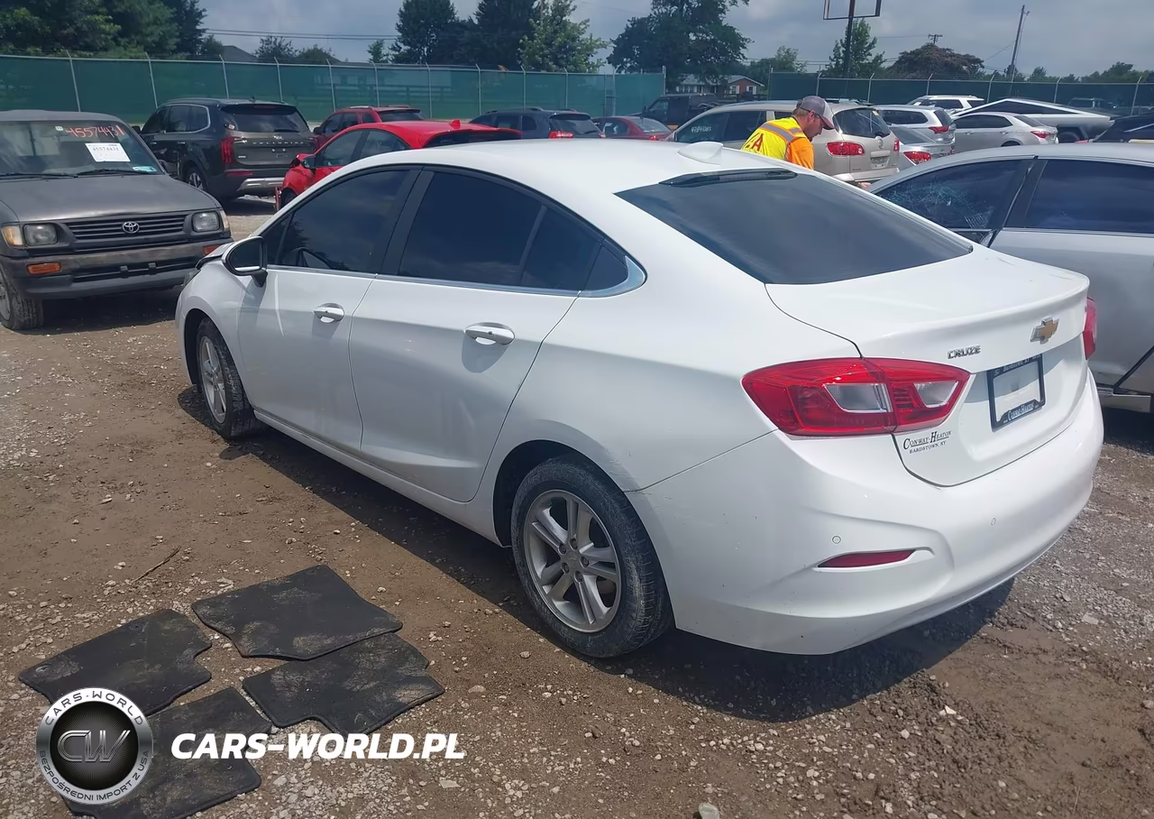 2017 Chevrolet Cruze Lt Auto VIN:1G1BE5SM9H7162499 - 3