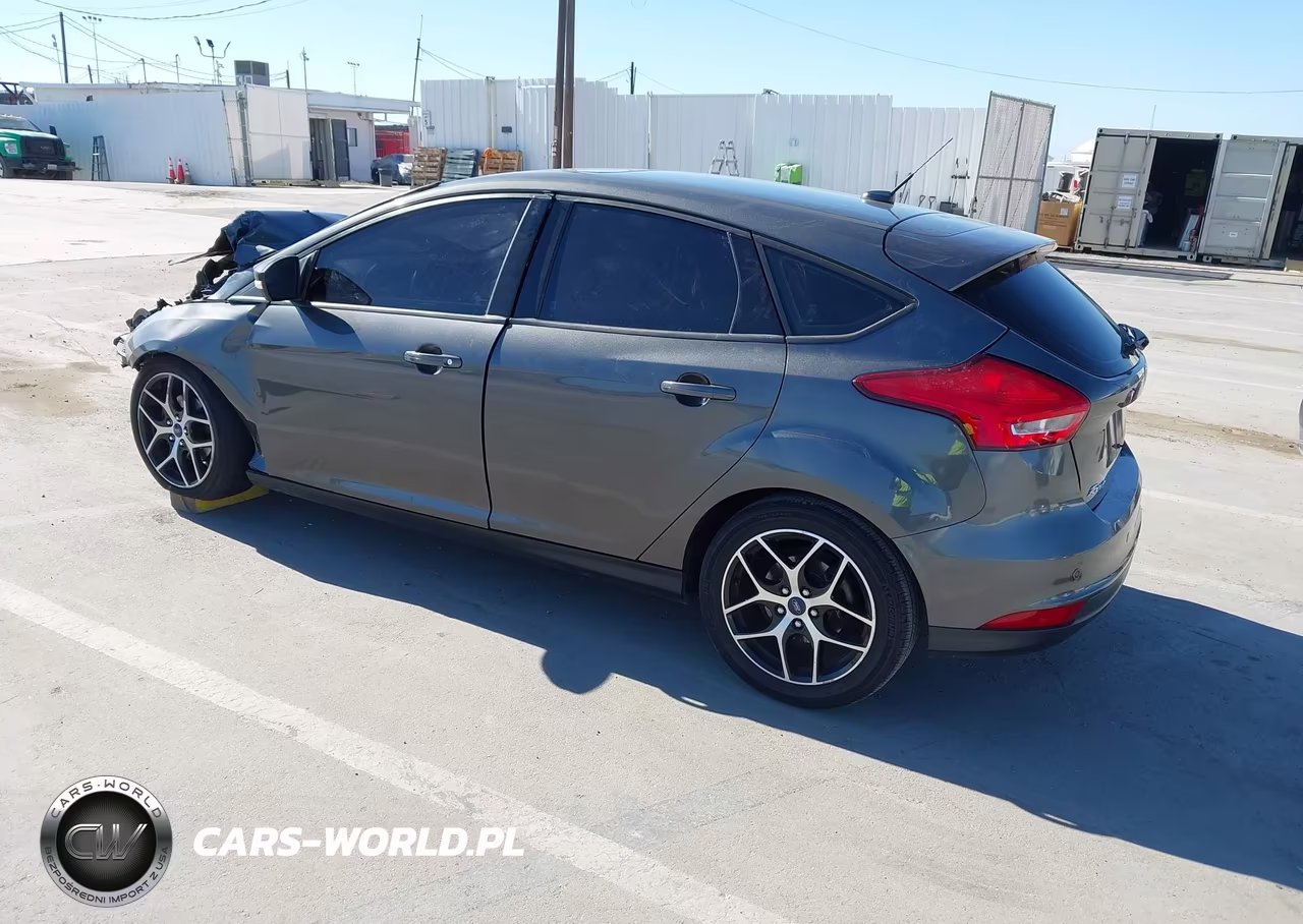 2018 Ford Focus Sel VIN:1FADP3M20JL223963 - 3