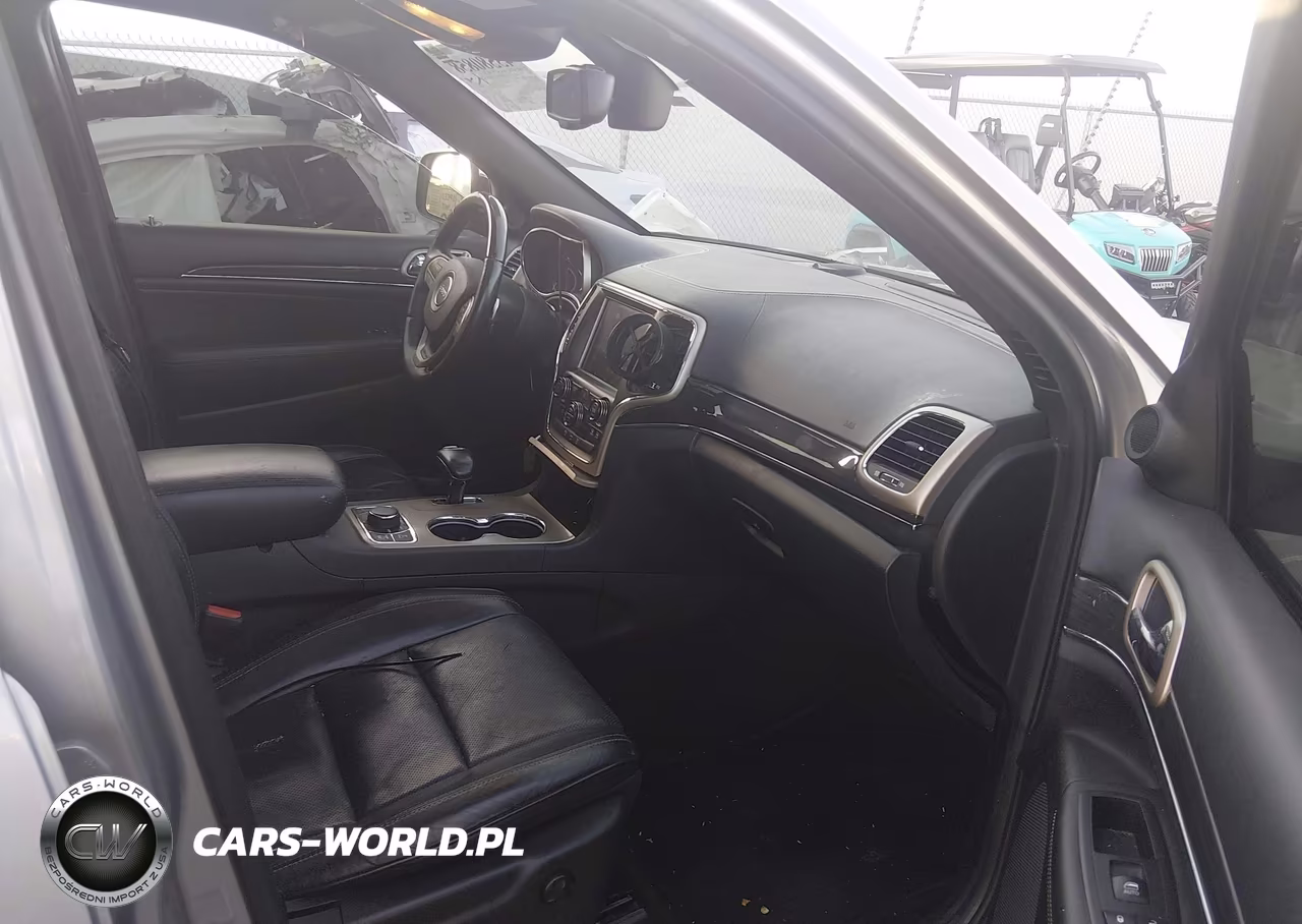 2015 Jeep Grand Cherokee Overland VIN:1C4RJFCGXFC692498 - 5