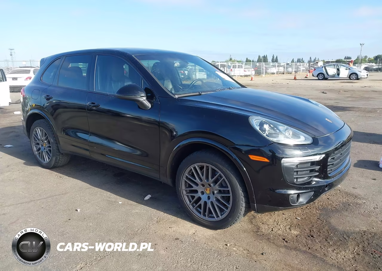 2017 Porsche Cayenne Platinum Edition