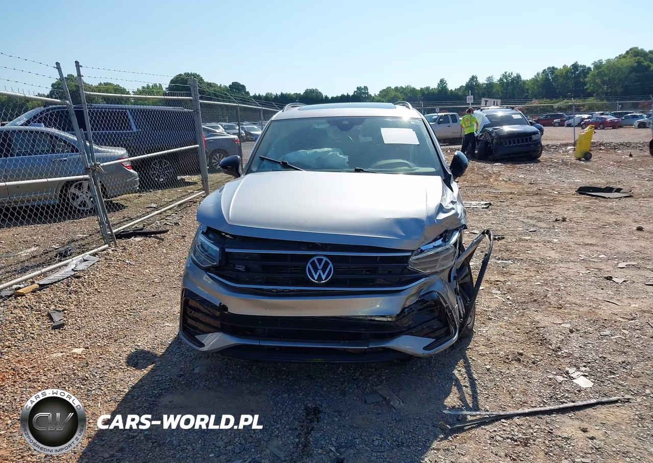 2023 Volkswagen Tiguan 2.0T Se R-Line Black VIN:3VVCB7AX6PM001514 - 12