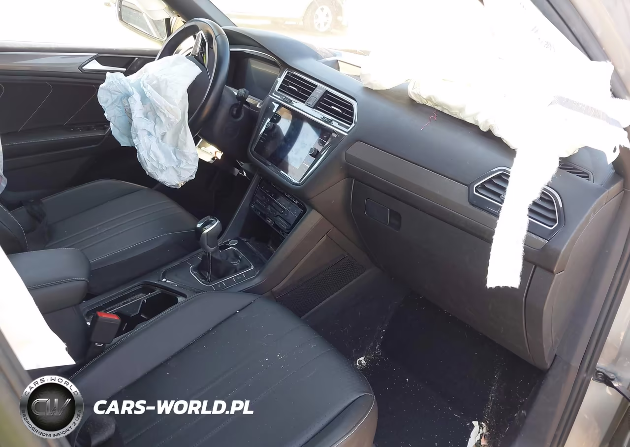 2023 Volkswagen Tiguan 2.0T Se R-Line Black VIN:3VVCB7AX6PM001514 - 5