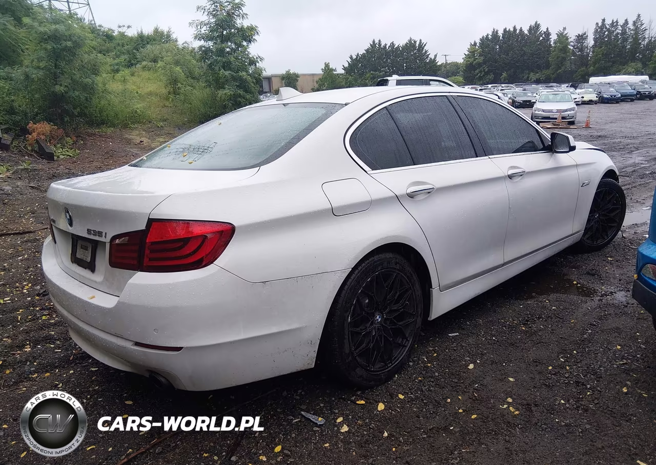 2013 BMW 535I xDrive VIN:WBAFU7C54DDU74916 - 4