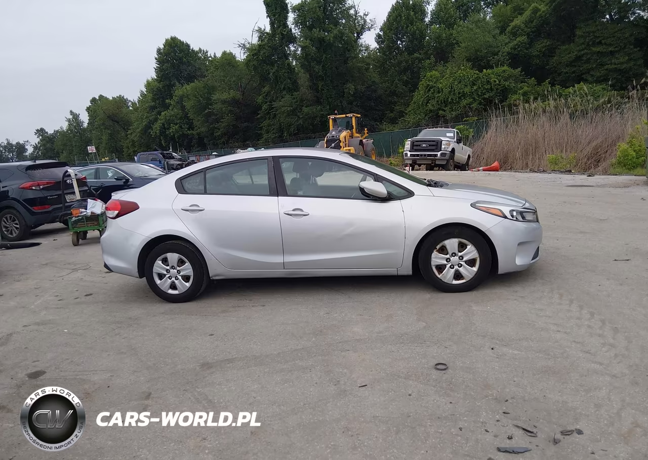 2017 Kia Forte Lx VIN:3KPFK4A79HE006776 - 14