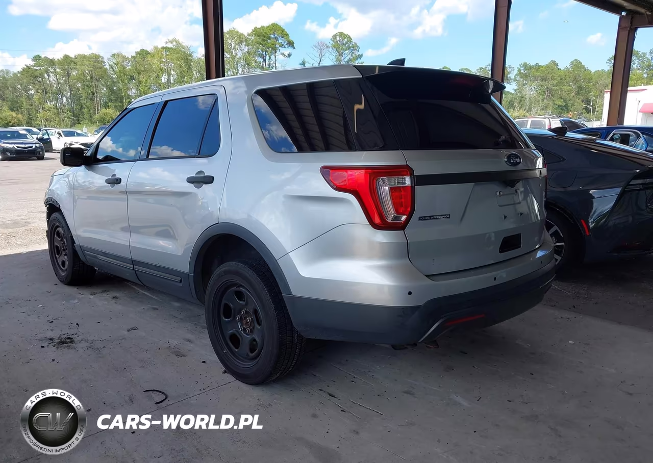 2017 Ford Utility Police Interceptor VIN:1FM5K8AR7HGA35886 - 3