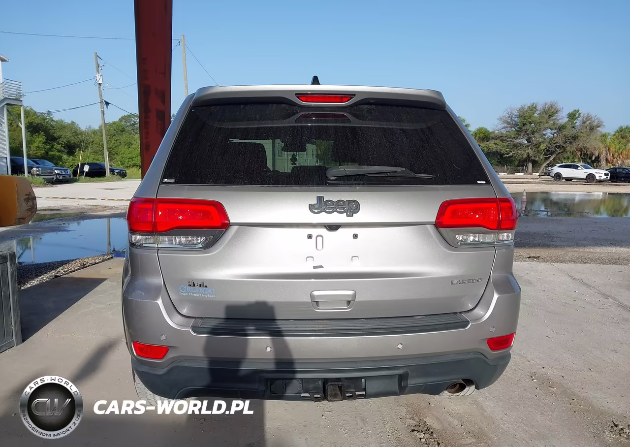 2018 Jeep Grand Cherokee Laredo 4X2 VIN:1C4RJEAG2JC407234 - 16
