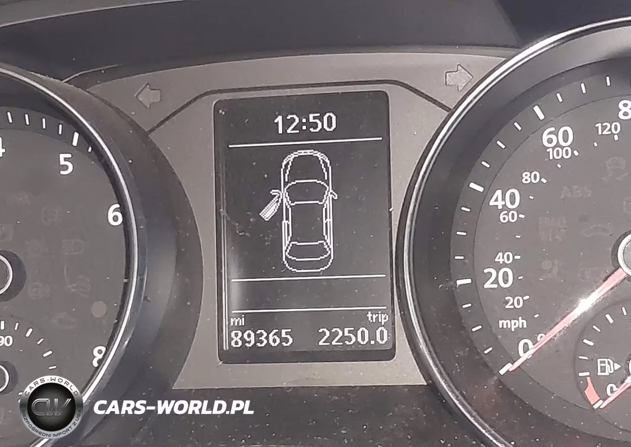 2017 Volkswagen Passat 1.8T R-Line VIN:1VWDT7A31HC065019 - 7