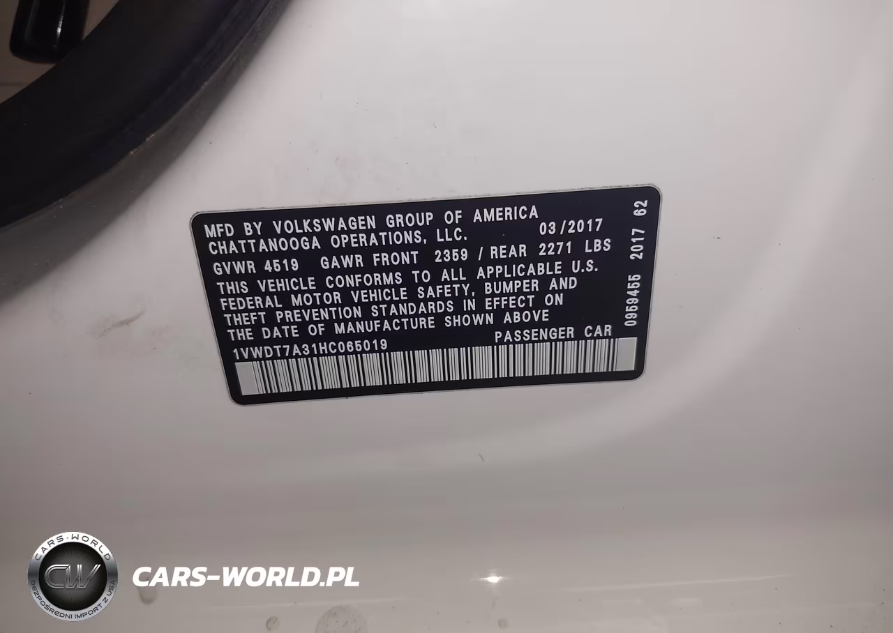 2017 Volkswagen Passat 1.8T R-Line VIN:1VWDT7A31HC065019 - 9