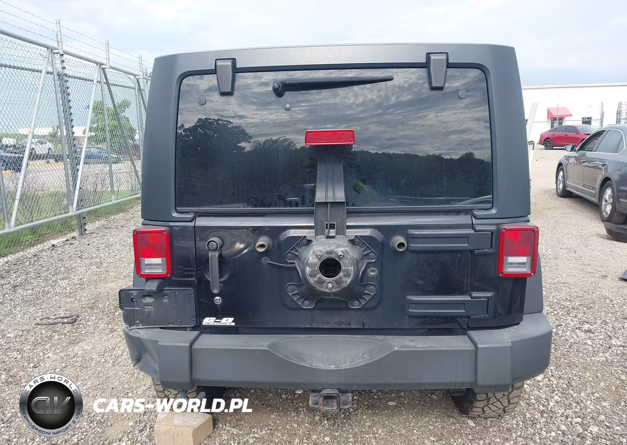 2014 Jeep Wrangler Unlimited Rubicon VIN:1C4BJWFG3EL266714 - 16