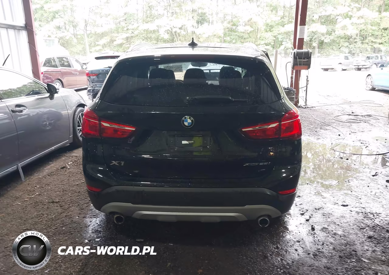 2018 BMW X1 xDrive28I VIN:WBXHT3C35J5L31116 - 16