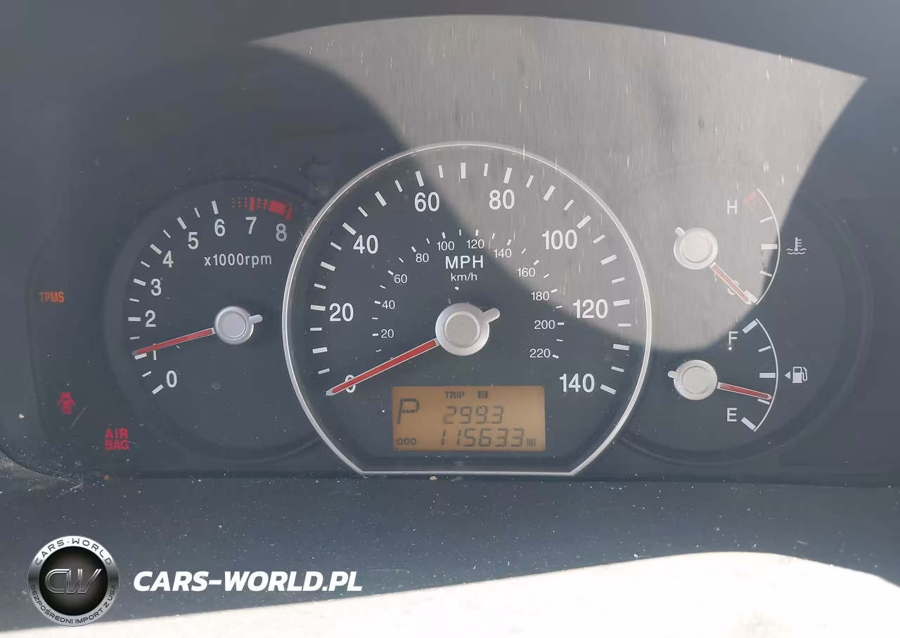 2008 Kia Rondo Lx V6 VIN:KNAFG526587151470 - 7