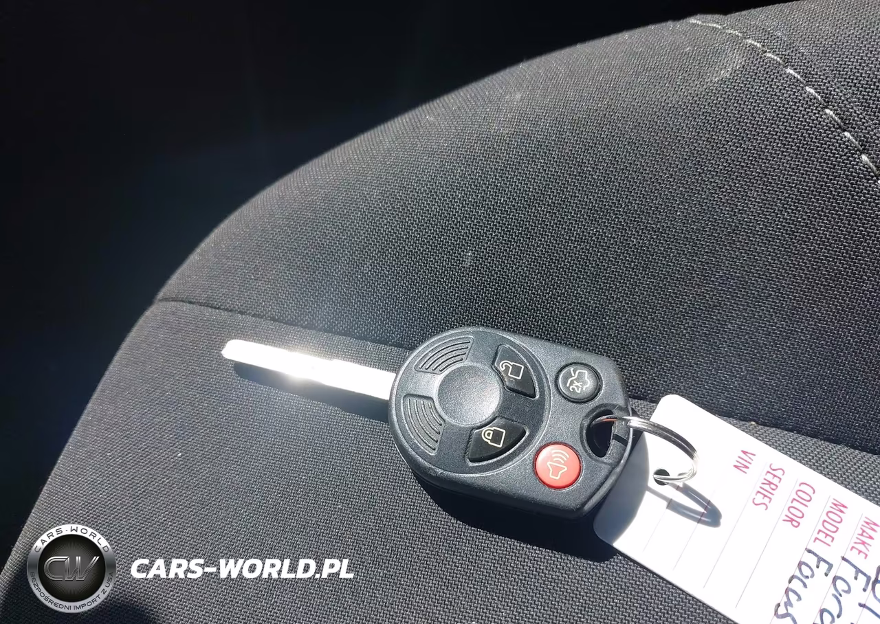 2017 Ford Focus S VIN:1FADP3E22HL252504 - 11