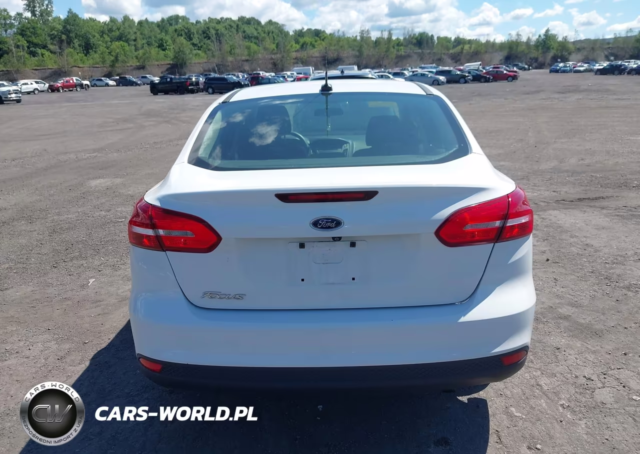 2017 Ford Focus S VIN:1FADP3E22HL252504 - 16
