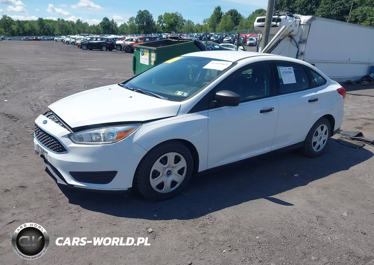 2017 Ford Focus S VIN:1FADP3E22HL252504 - 2