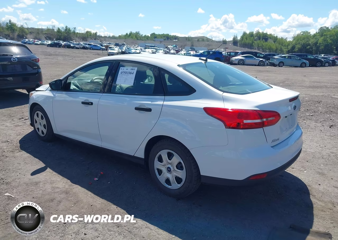 2017 Ford Focus S VIN:1FADP3E22HL252504 - 3