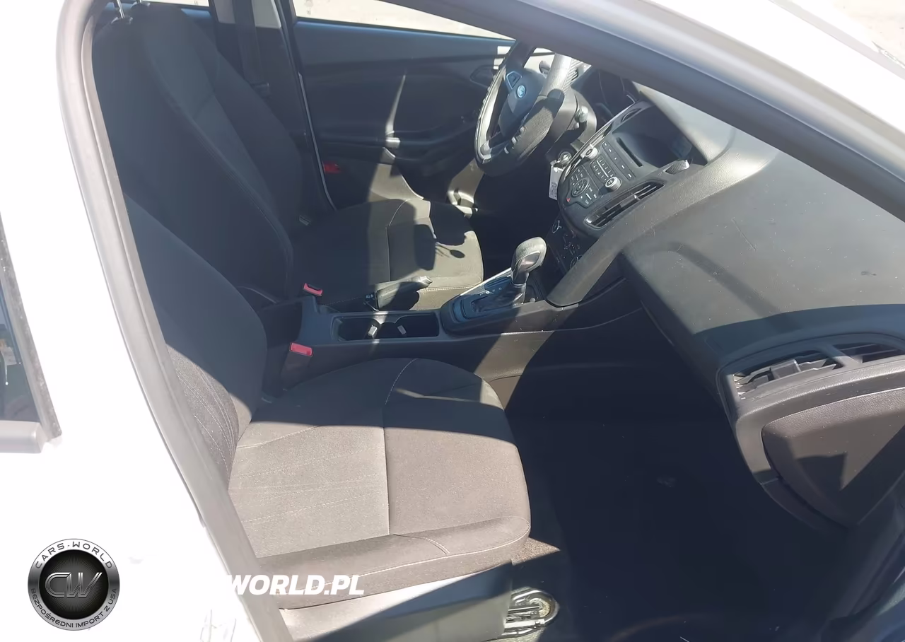 2017 Ford Focus S VIN:1FADP3E22HL252504 - 5