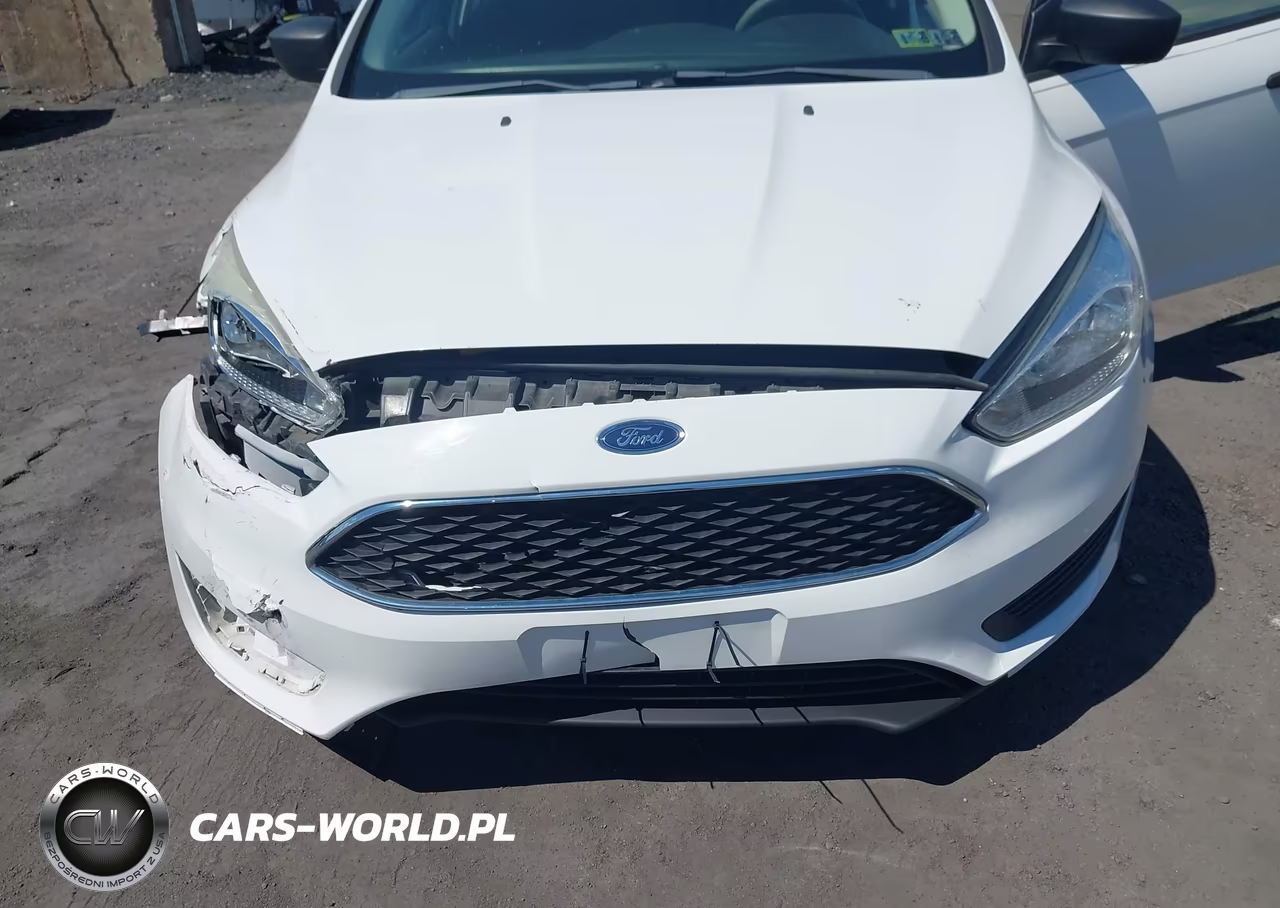 2017 Ford Focus S VIN:1FADP3E22HL252504 - 6