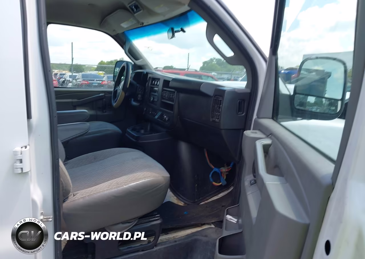 2017 Chevrolet Express 3500 Lt VIN:1GAZGPFG0H1201511 - 5