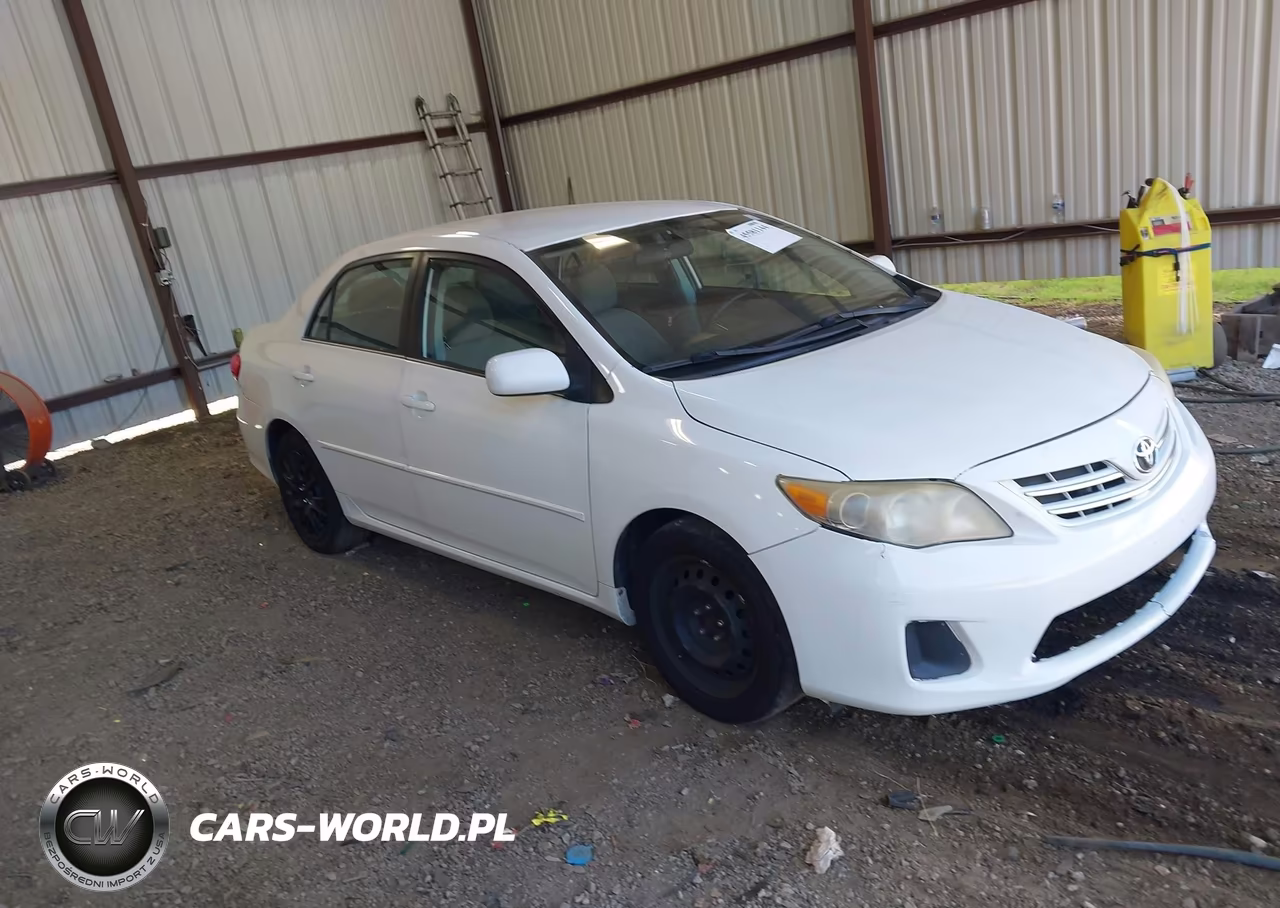 2013 Toyota Corolla Le – zdjęcie 1 z 16