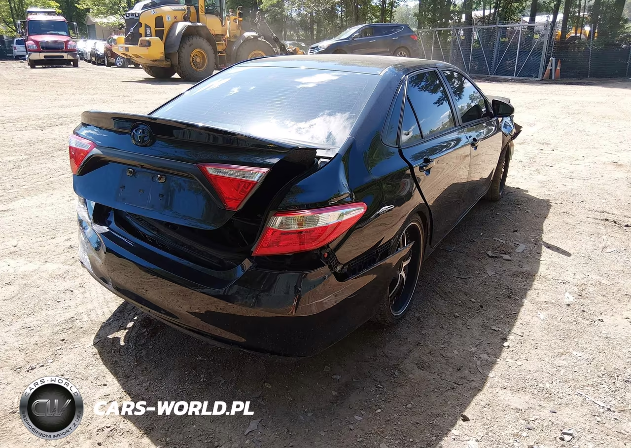 2016 Toyota Camry Se VIN:4T1BF1FK7GU128126 - 4