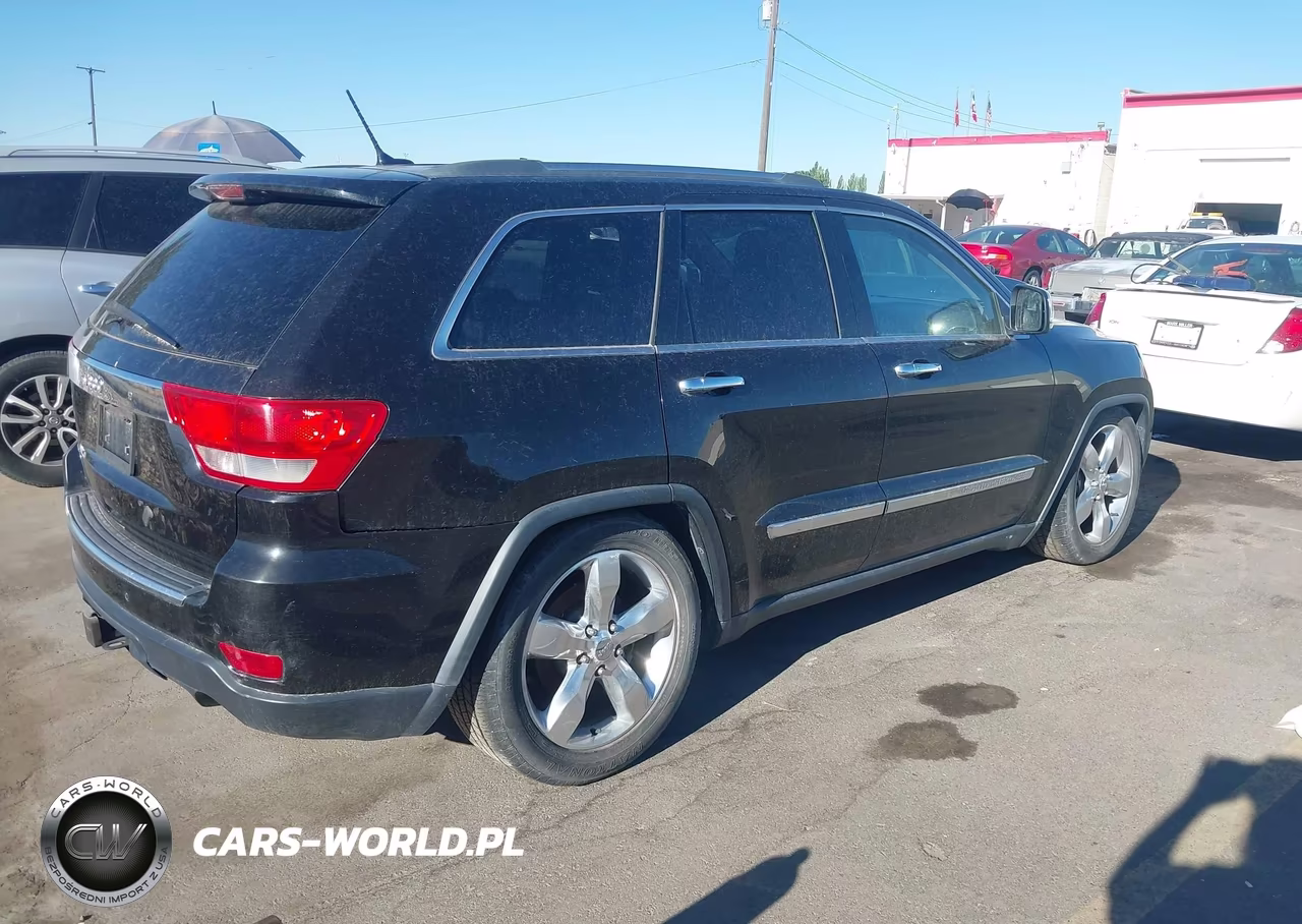 2013 Jeep Grand Cherokee Overland Summit VIN:1C4RJFCTXDC573442 - 4