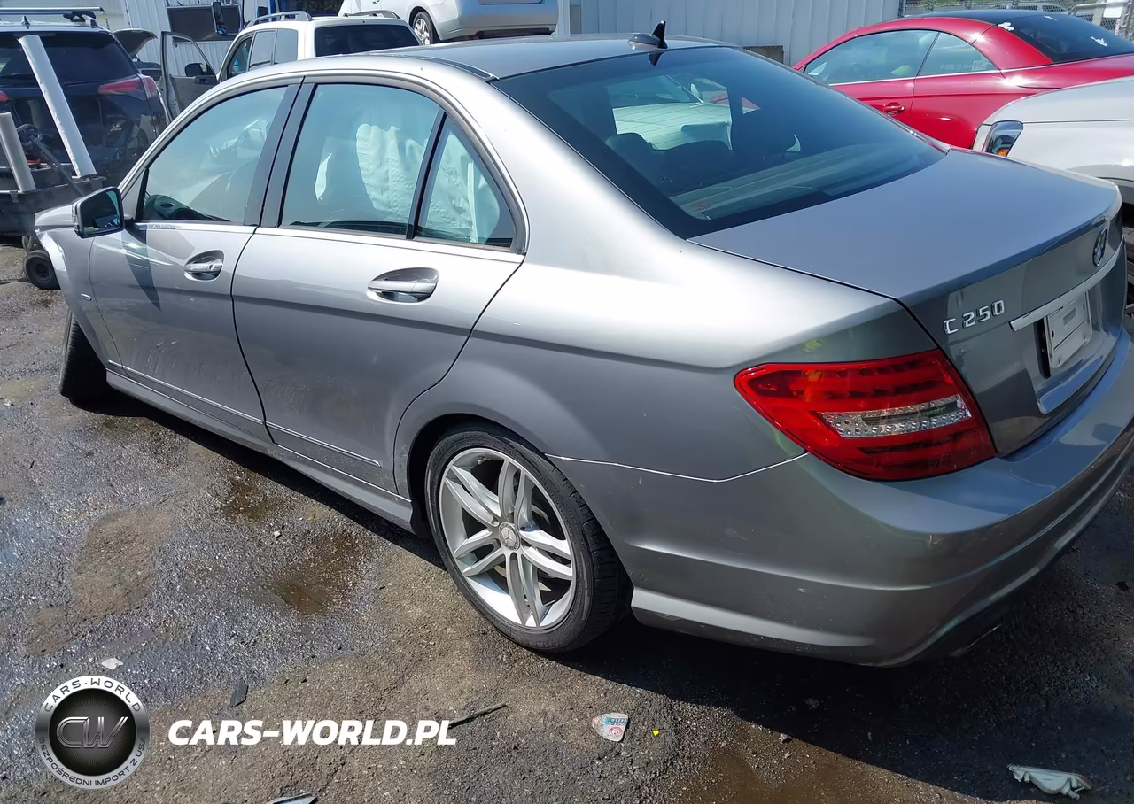 2012 Mercedes-Benz C 250 Luxury-Sport VIN:WDDGF4HB9CA629951 - 3