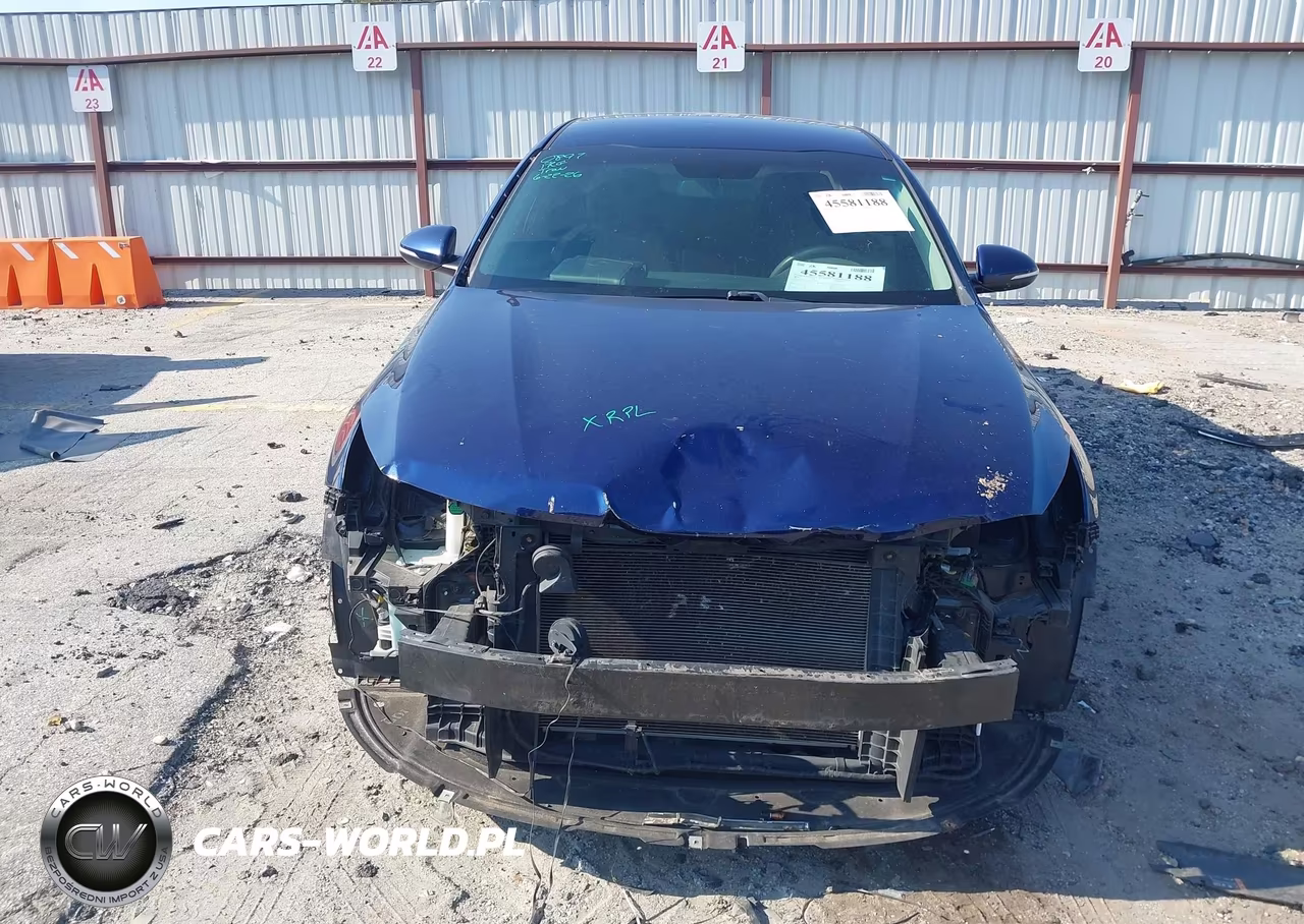2018 Kia Optima Lx VIN:5XXGT4L32JG219996 - 12
