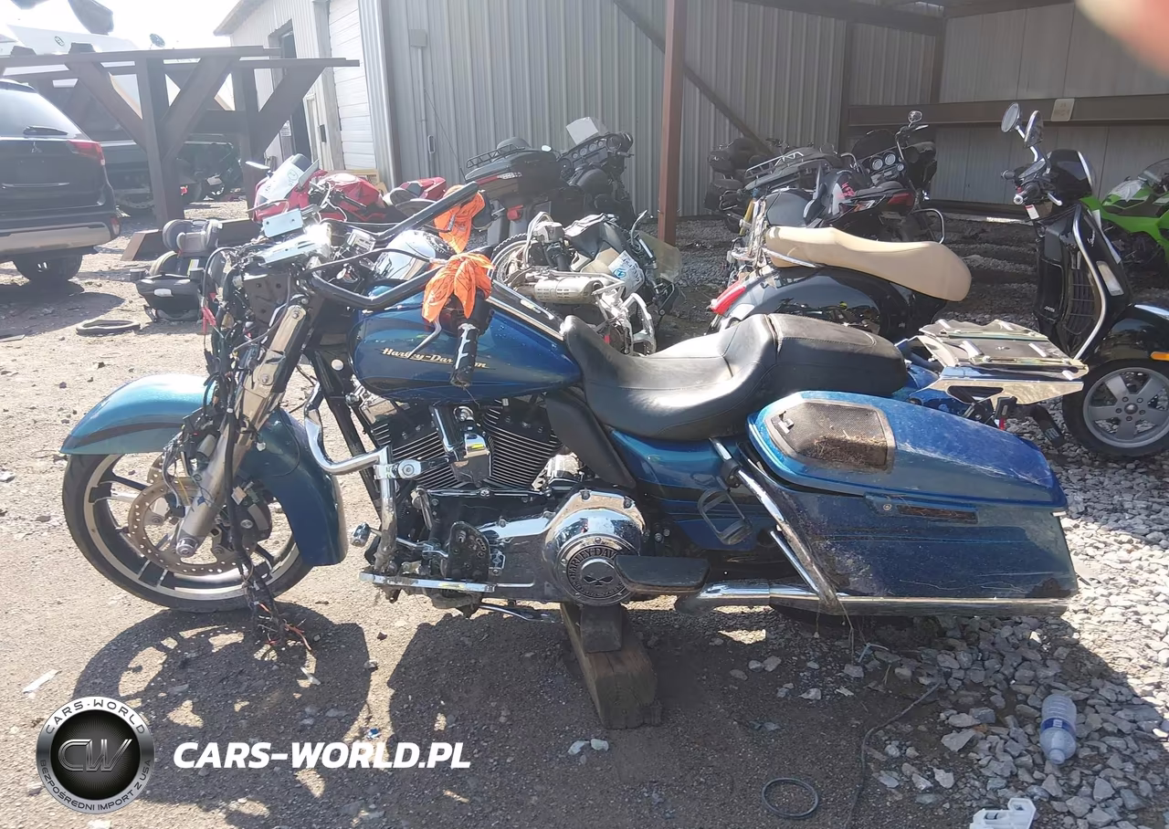 2014 Harley-Davidson Flhx Street Glide VIN:1HD1KBM10EB714301 - 13