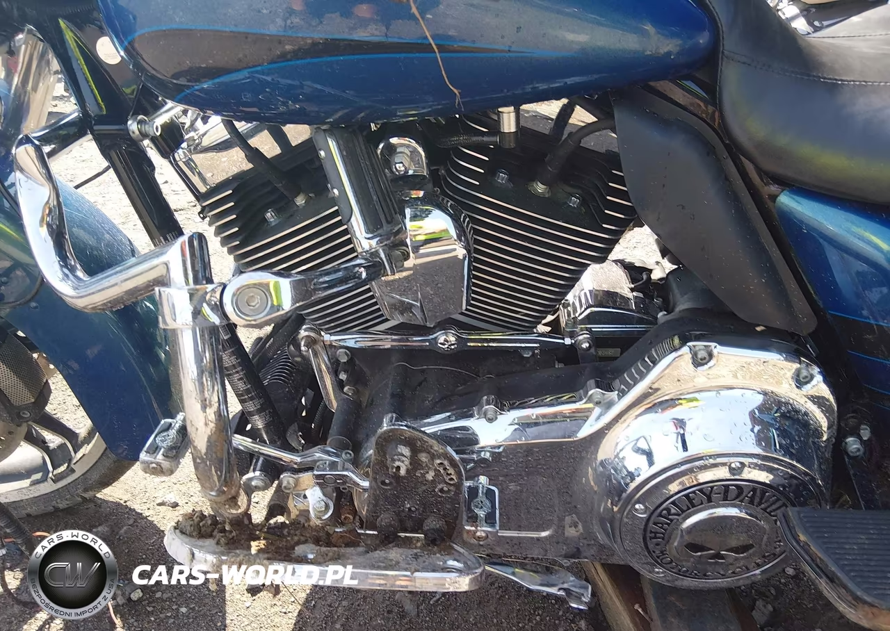 2014 Harley-Davidson Flhx Street Glide VIN:1HD1KBM10EB714301 - 9