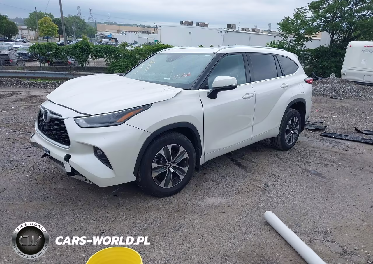2021 Toyota Highlander Xle VIN:5TDHZRBH1MS535700 - 2