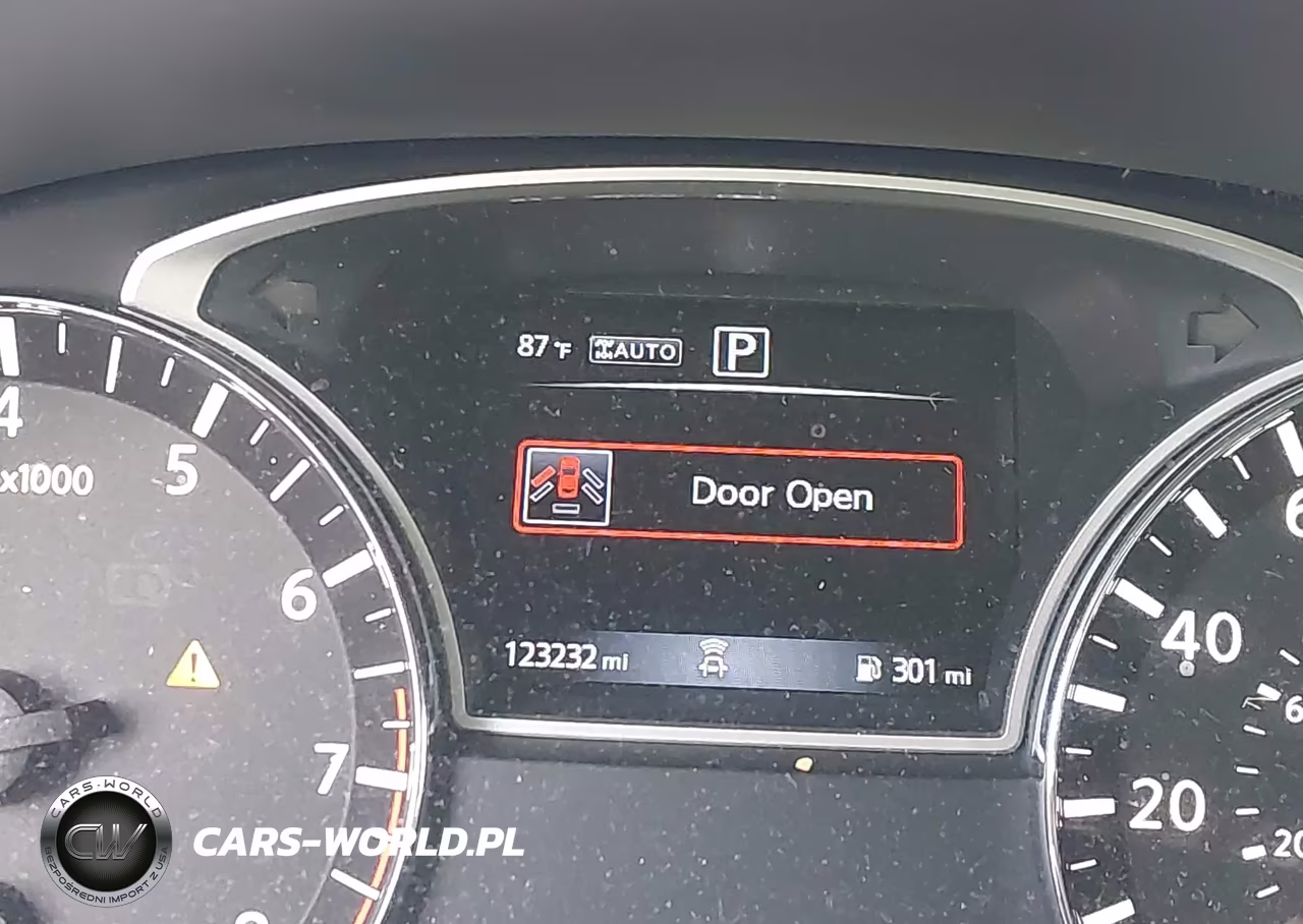 2018 Nissan Pathfinder S VIN:5N1DR2MMXJC649056 - 16