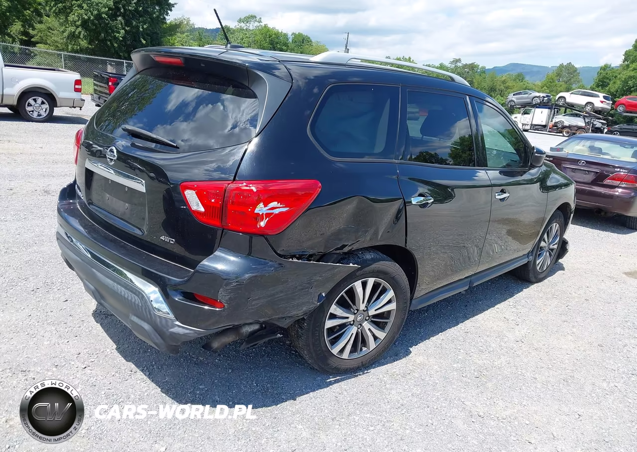 2018 Nissan Pathfinder S VIN:5N1DR2MMXJC649056 - 4