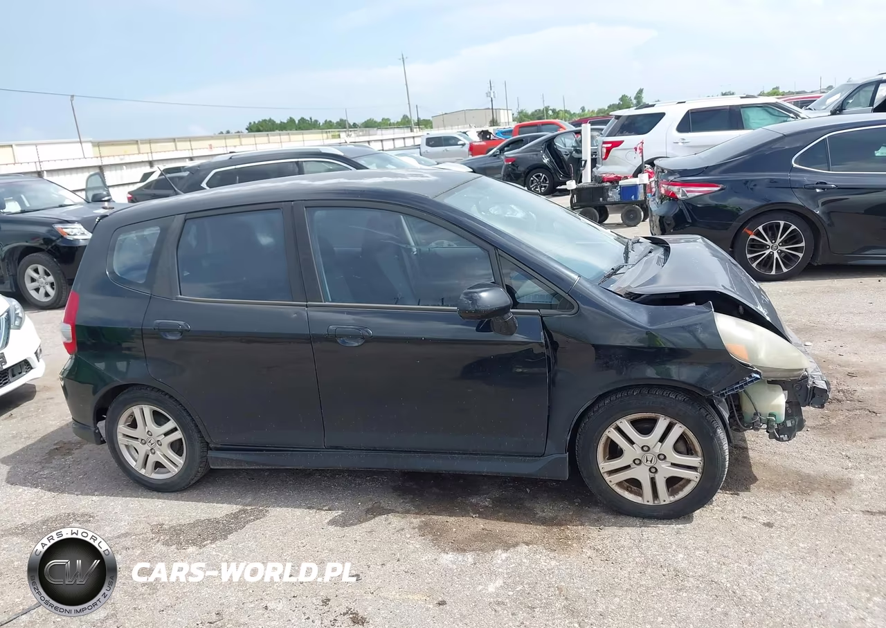 2008 Honda Fit Sport VIN:JHMGD38658S028792 - 13