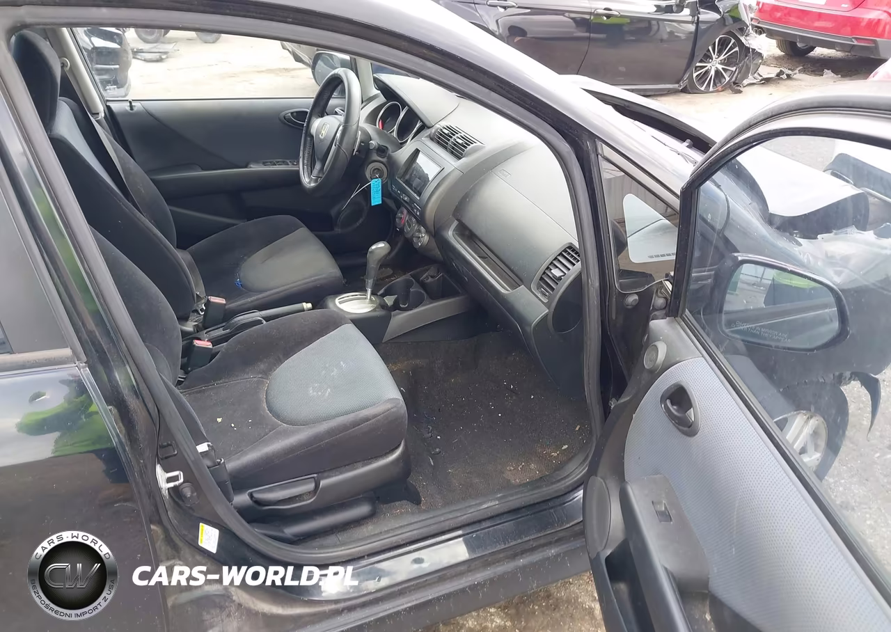 2008 Honda Fit Sport VIN:JHMGD38658S028792 - 5