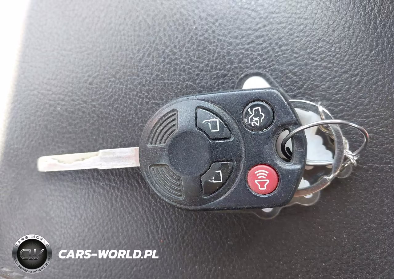 2018 Ford Focus Se VIN:1FADP3FE9JL264972 - 11