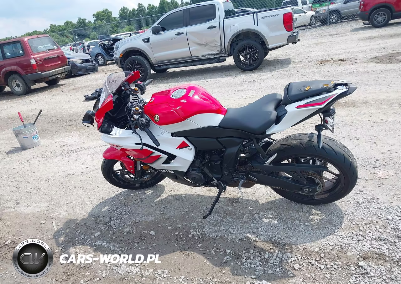 2026 Yamaha Yzfr7 VIN:JYARM60E9TA001345 - 13