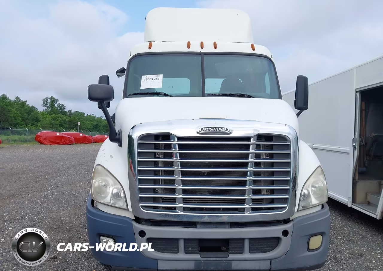 2014 Freightliner Cascadia 113 VIN:3AKBGADV3ESFX0824 - 11