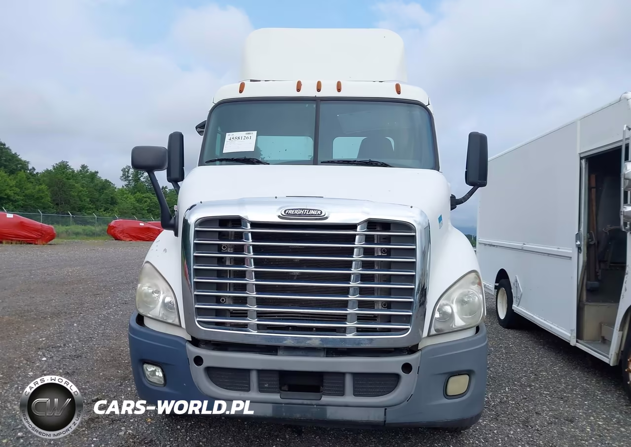 2014 Freightliner Cascadia 113 VIN:3AKBGADV3ESFX0824 - 12
