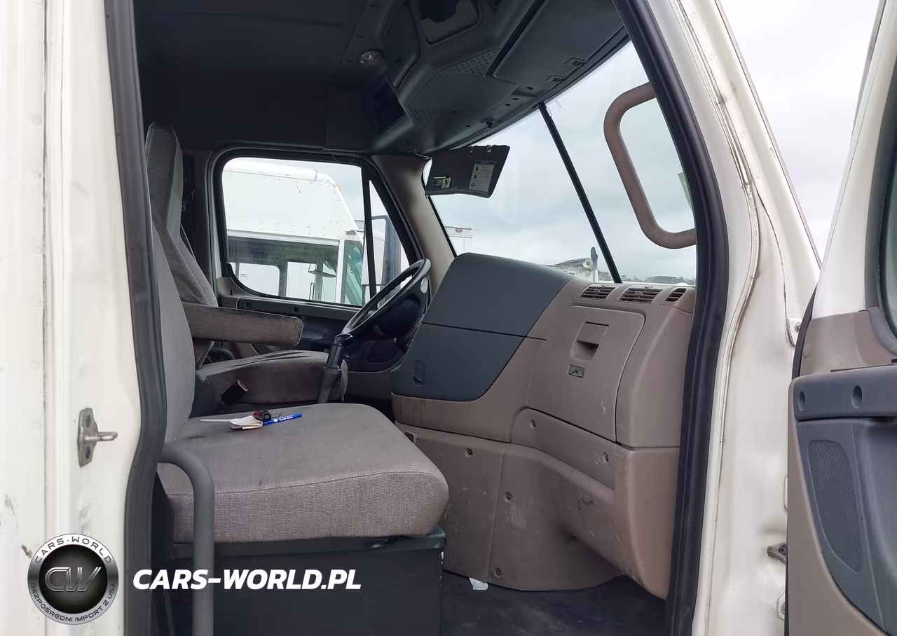 2014 Freightliner Cascadia 113 VIN:3AKBGADV3ESFX0824 - 6