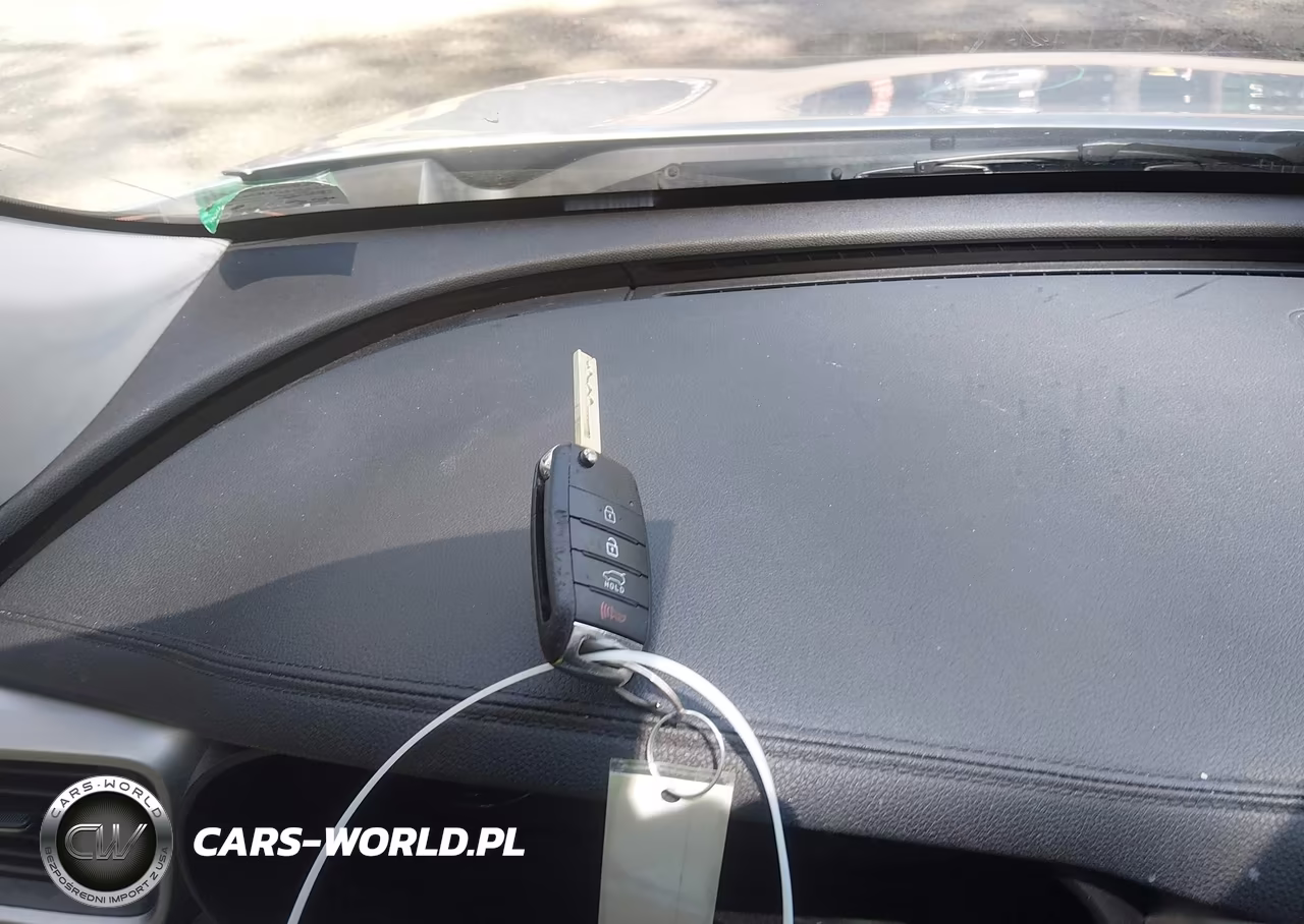 2020 Kia Sorento 2.4L L VIN:5XYPG4A34LG656646 - 11