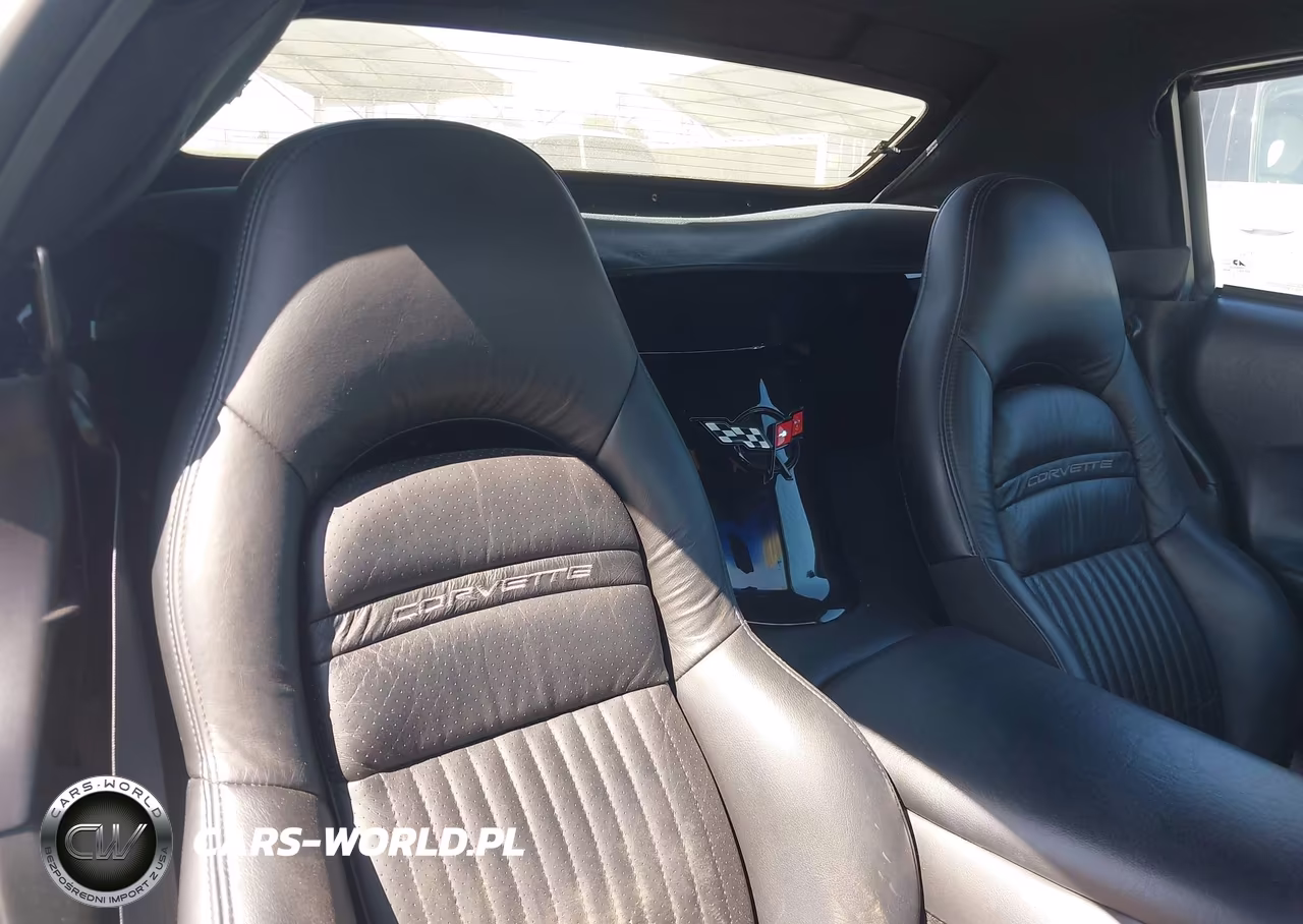 2004 Chevrolet Corvette VIN:1G1YY32G445129867 - 8