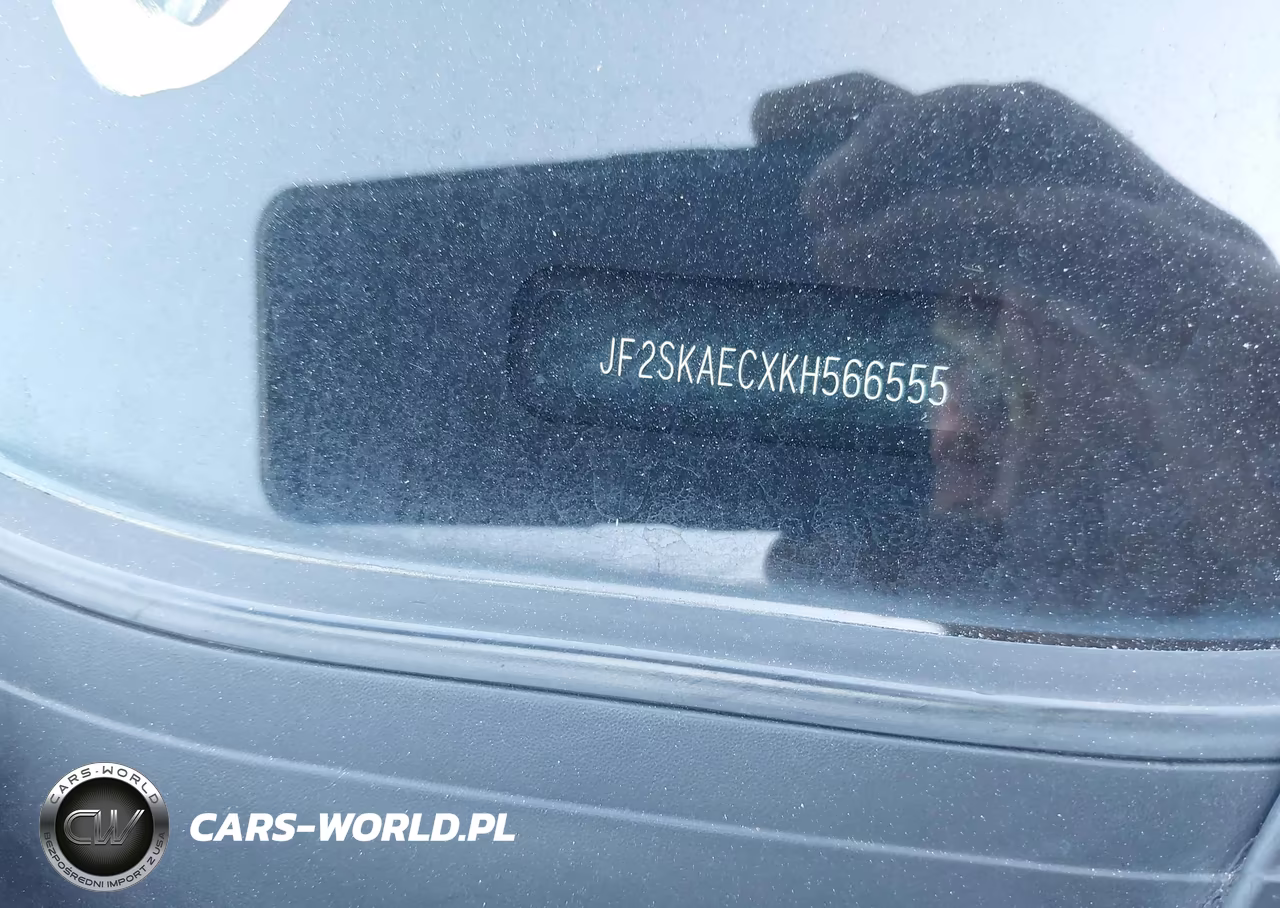 2019 Subaru Forester Premium VIN:JF2SKAECXKH566555 - 17