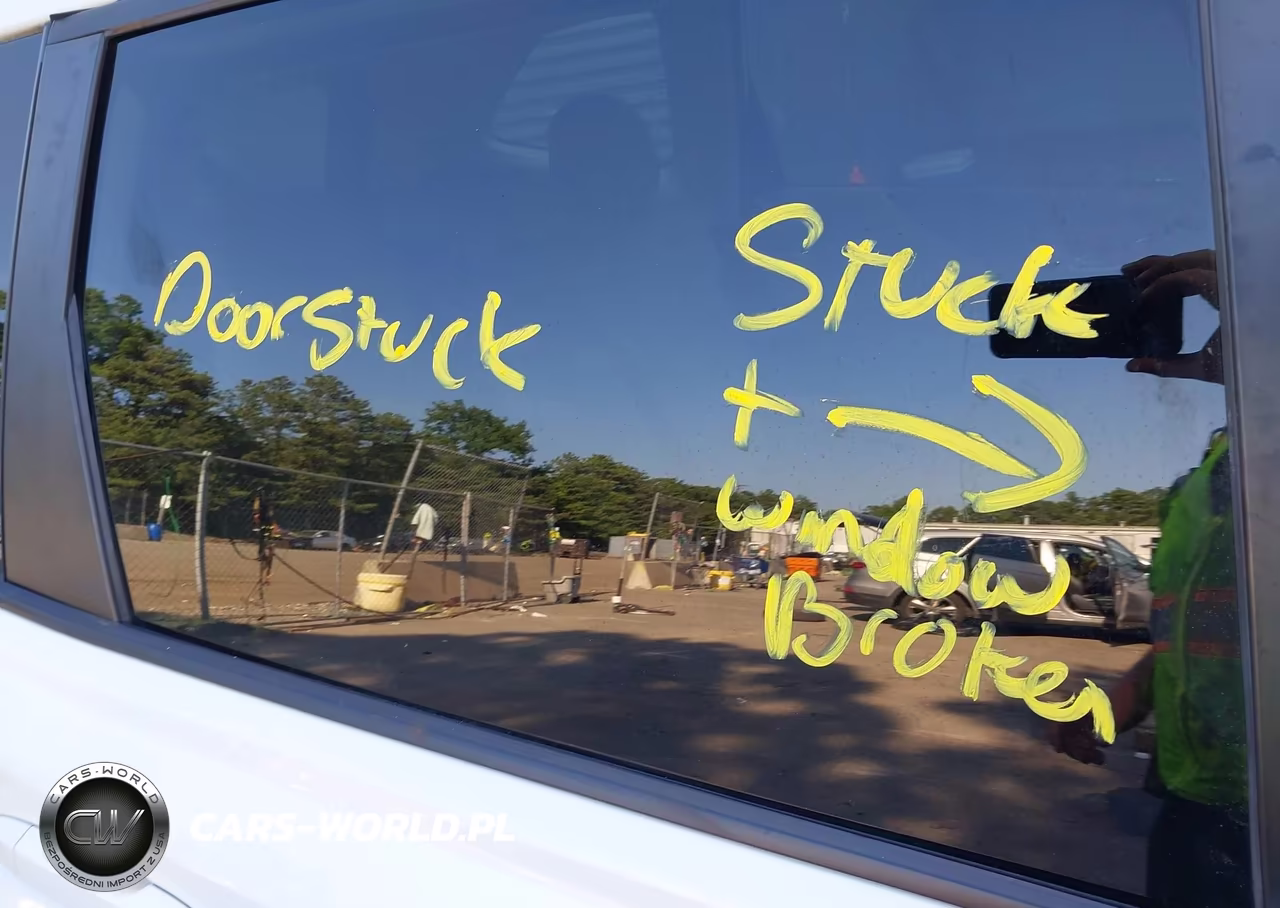 2019 Subaru Forester Premium VIN:JF2SKAECXKH566555 - 20