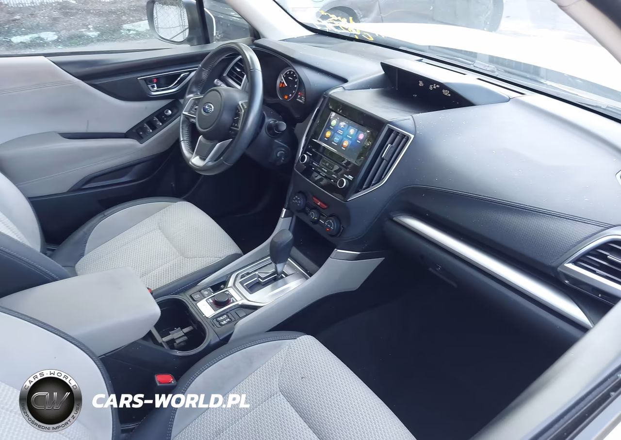 2019 Subaru Forester Premium VIN:JF2SKAECXKH566555 - 5