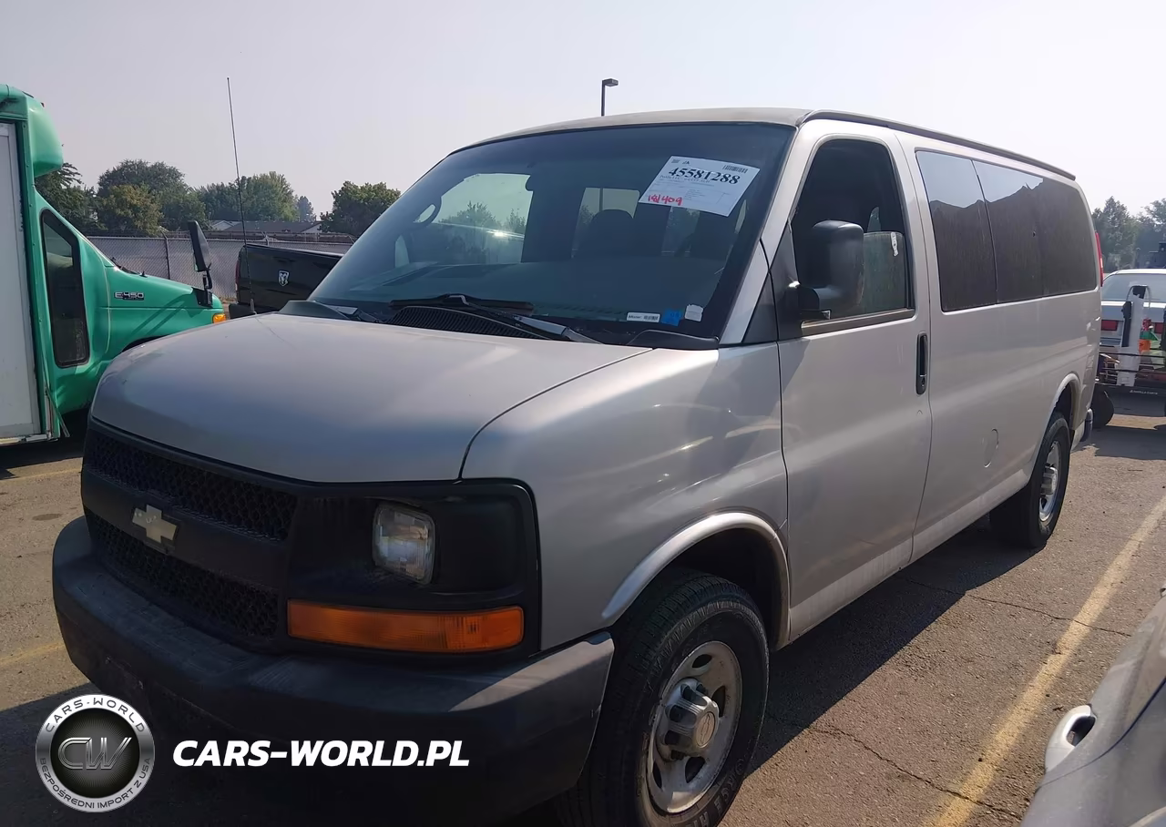 2005 Chevrolet Express Passenger VIN:1GAGG25V451221802 - 2