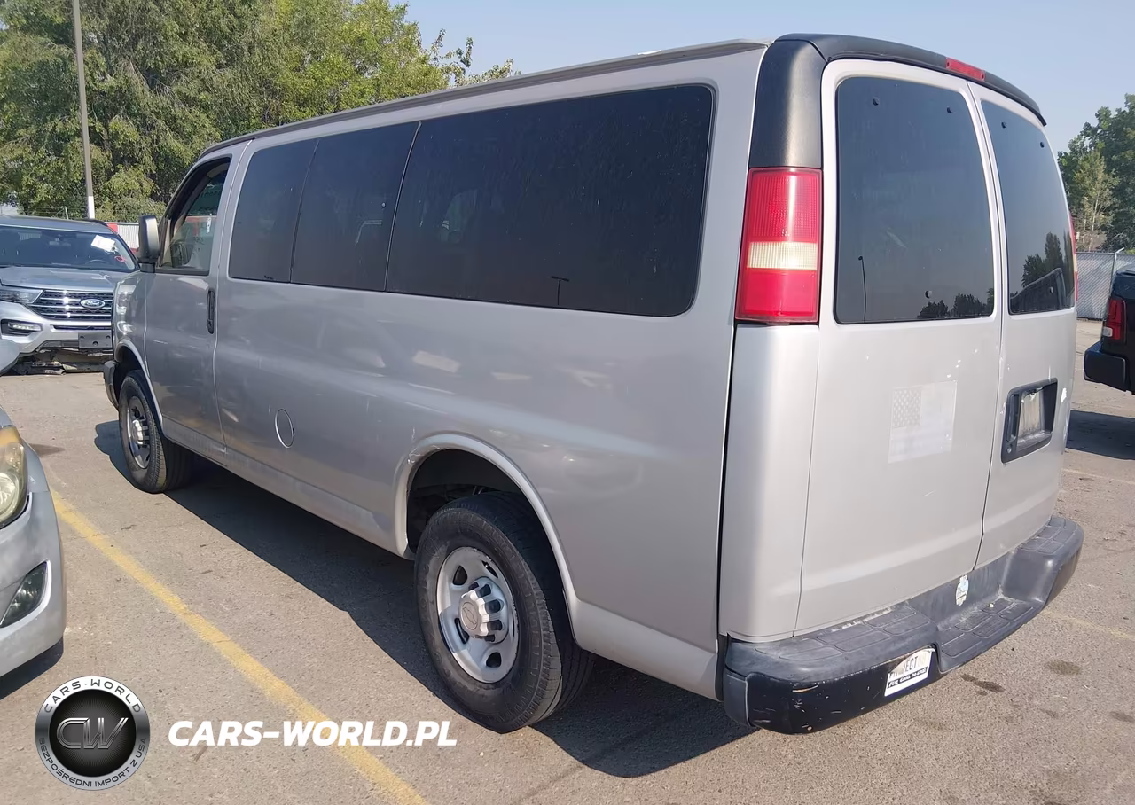 2005 Chevrolet Express Passenger VIN:1GAGG25V451221802 - 3