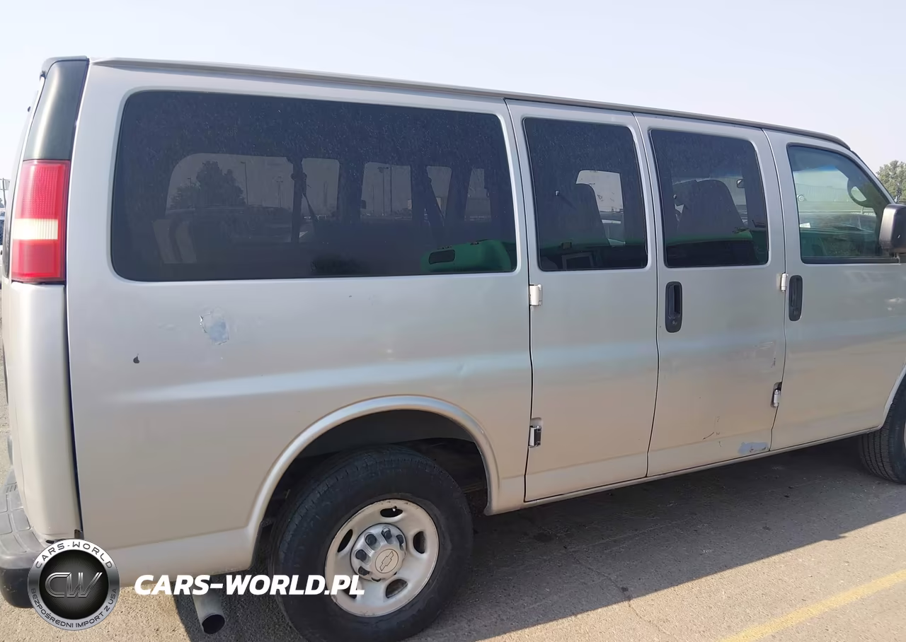 2005 Chevrolet Express Passenger VIN:1GAGG25V451221802 - 6